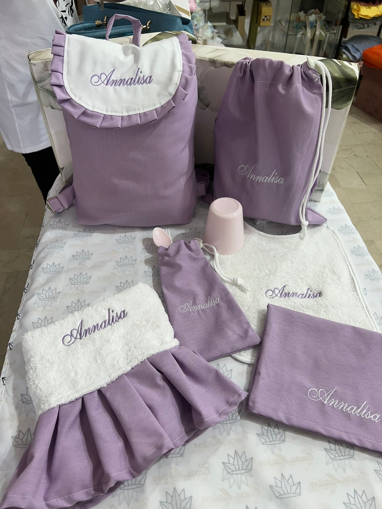 SET ASILO TINTA UNITA RICAMO PERSONALIZZATO