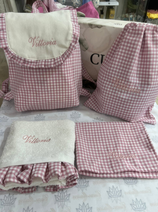 SET ASILO A QUADRETTI RICAMO PERSONALIZZATO