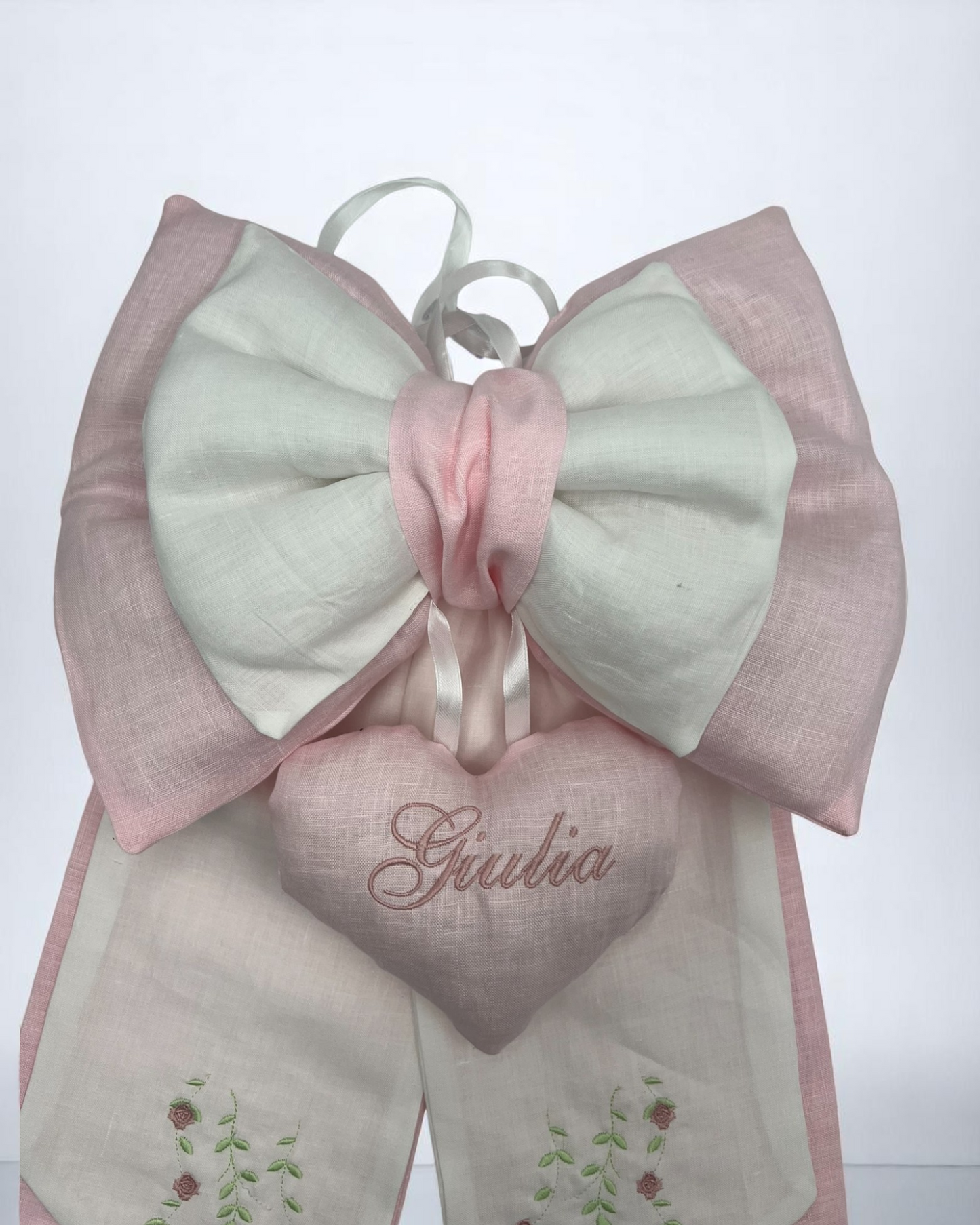 FIOCCO IN LINO CON ROSELLINE E CUORE RICAMO PERSONALIZZATO