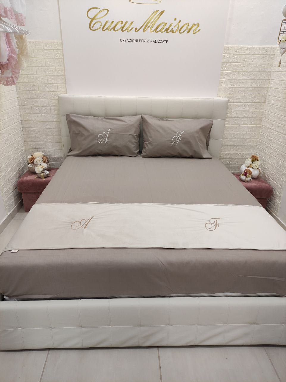 SET LENZUOLA CON FEDERE RICAMATE IN PURO COTONE