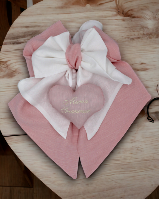 FIOCCO NASCITA IN PURO LINO CON PENDENTE A CUORE PERSONALIZZATO