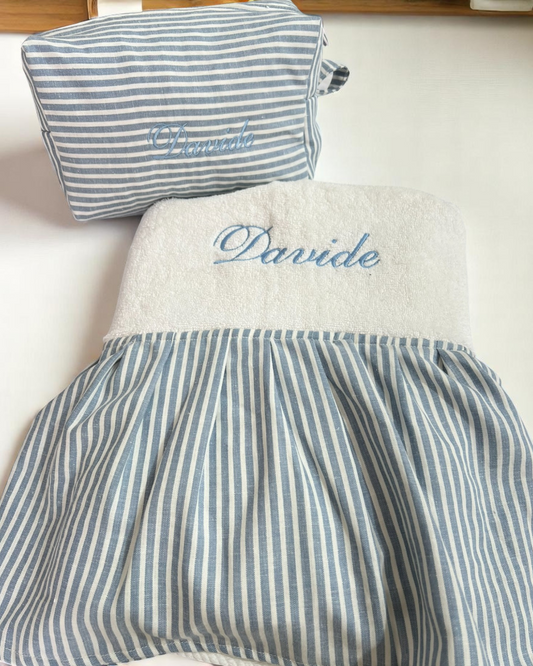 SET BEAUTY + TELO BAGNO BIANCO CON RICAMO PERSONALIZZATO